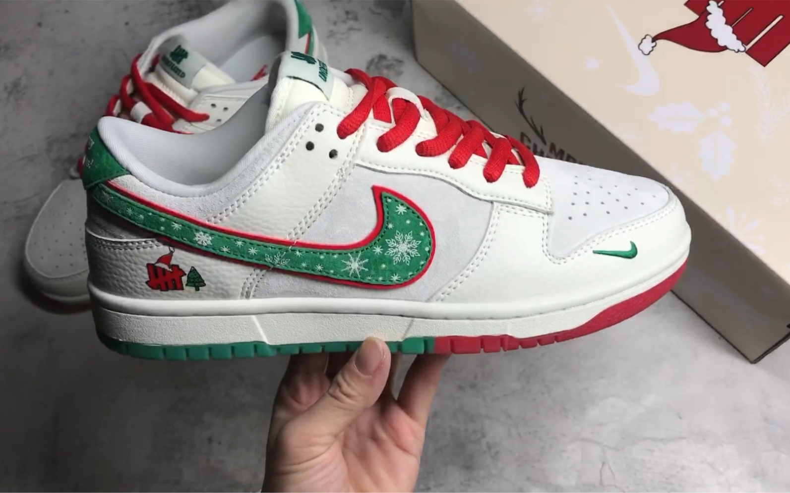 【全方位实拍】nike dunk low 定制un联名 圣诞节 米白绿