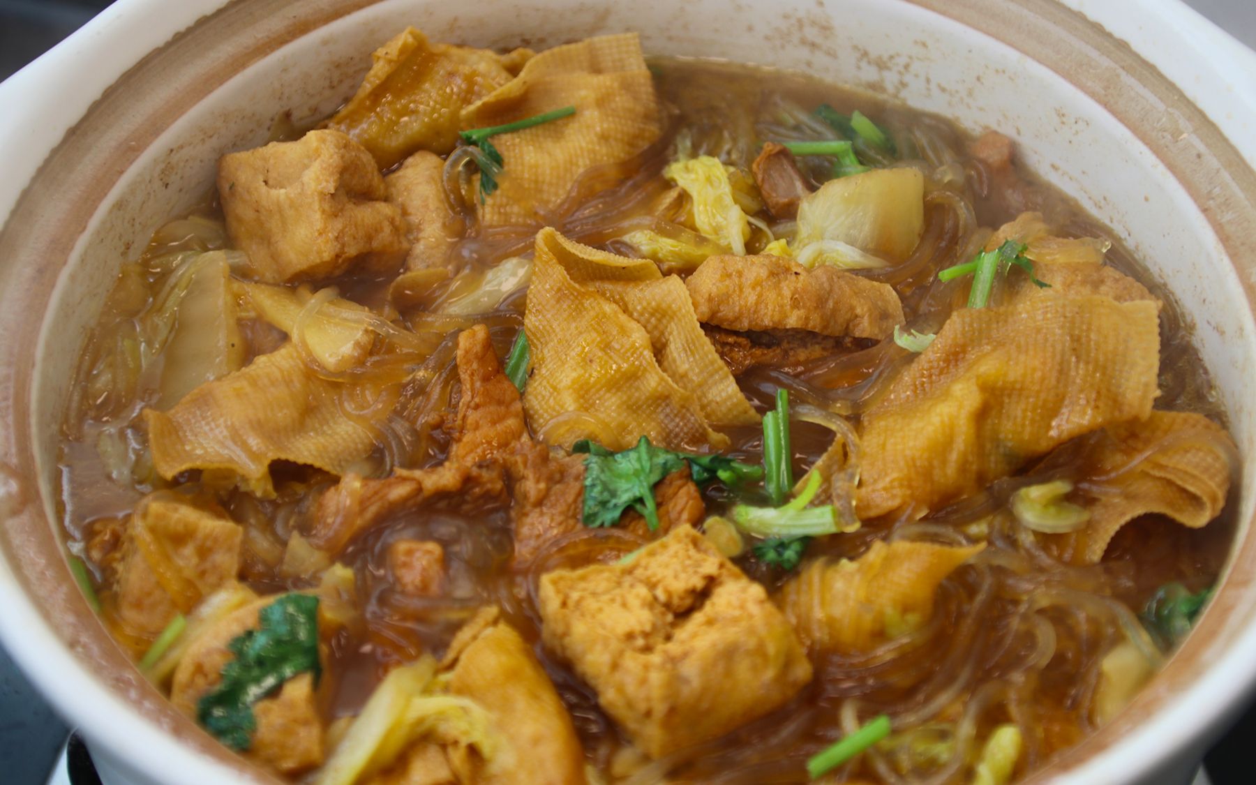 白菜猪肉炖粉条这样做,粉丝不粘锅,白菜入味好吃,做法超简单哔哩哔哩bilibili