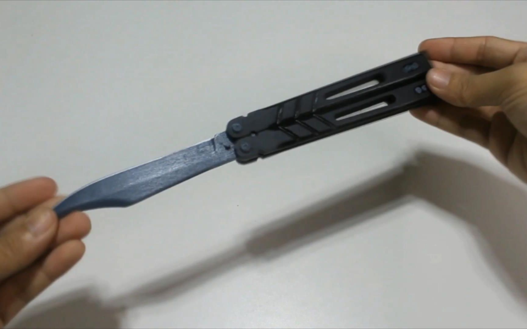 用冰棍棒手工自制蝴蝶刀,借这个视频回答一下朋友们都在问的问题_哔哩