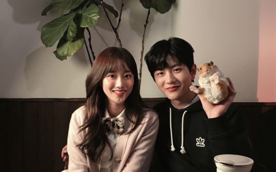 金哈娜柳周河高甜预警ateen2软糯可爱乖乖女霸道帅气转学生喜欢一个人