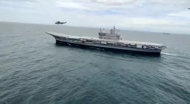 [图]Indigenous_Aircrafft_Carrier-1_maiden_sea_voyage