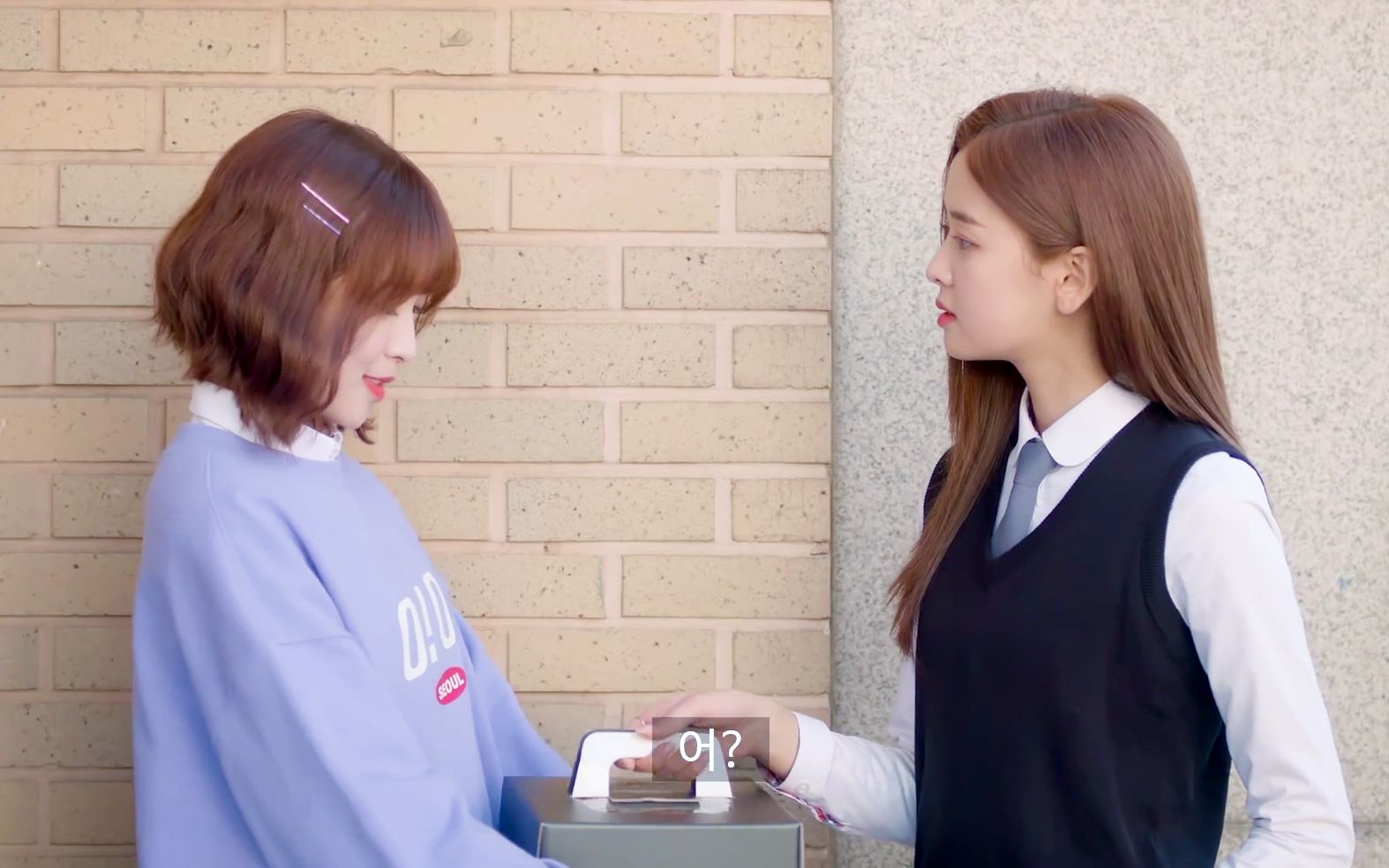 韩国网剧少女的世界ep05小团体里尴尬的关系