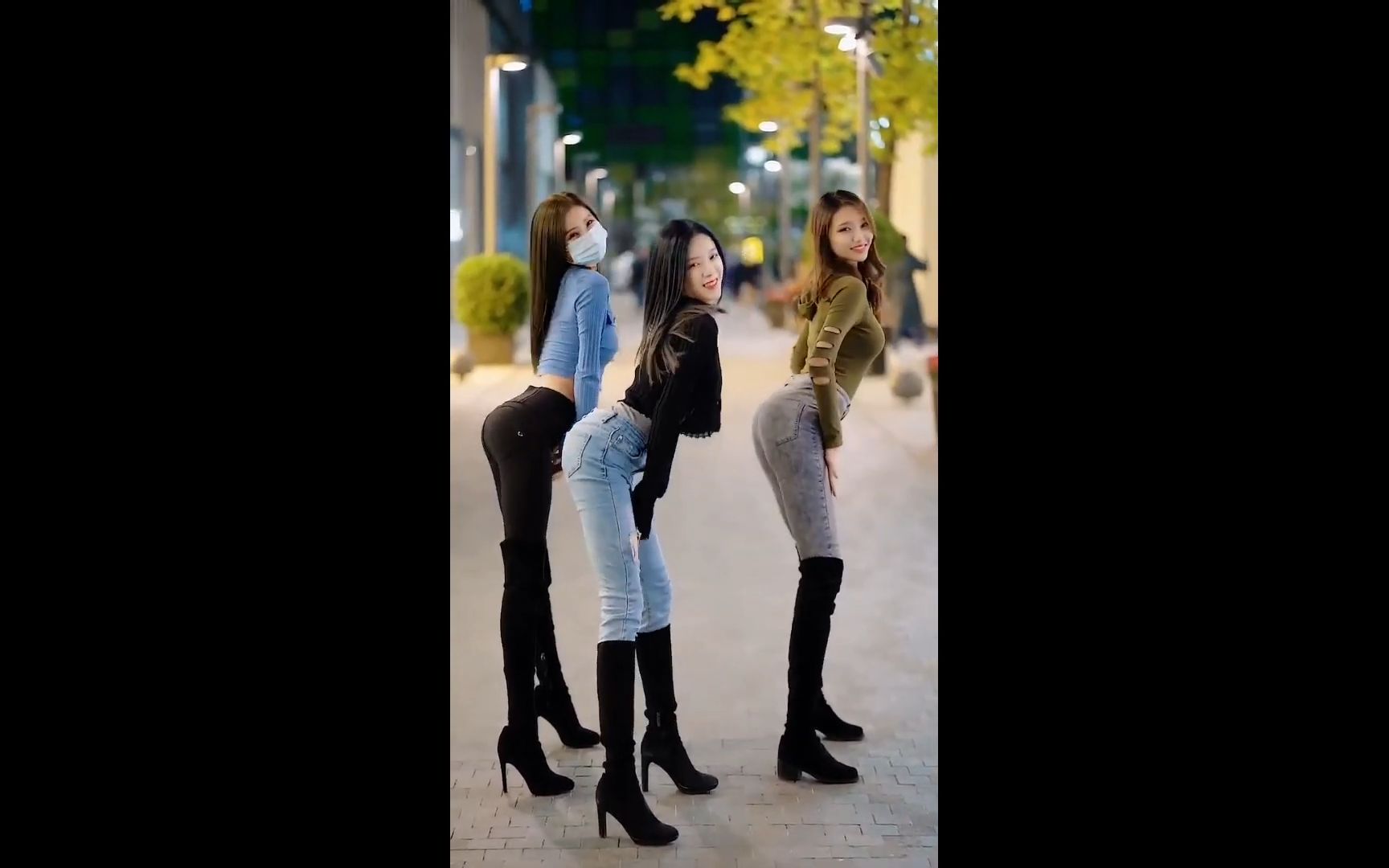 活动  国内小姐姐们的 blackpink lisa crab dance 螃蟹舞(1080p_60