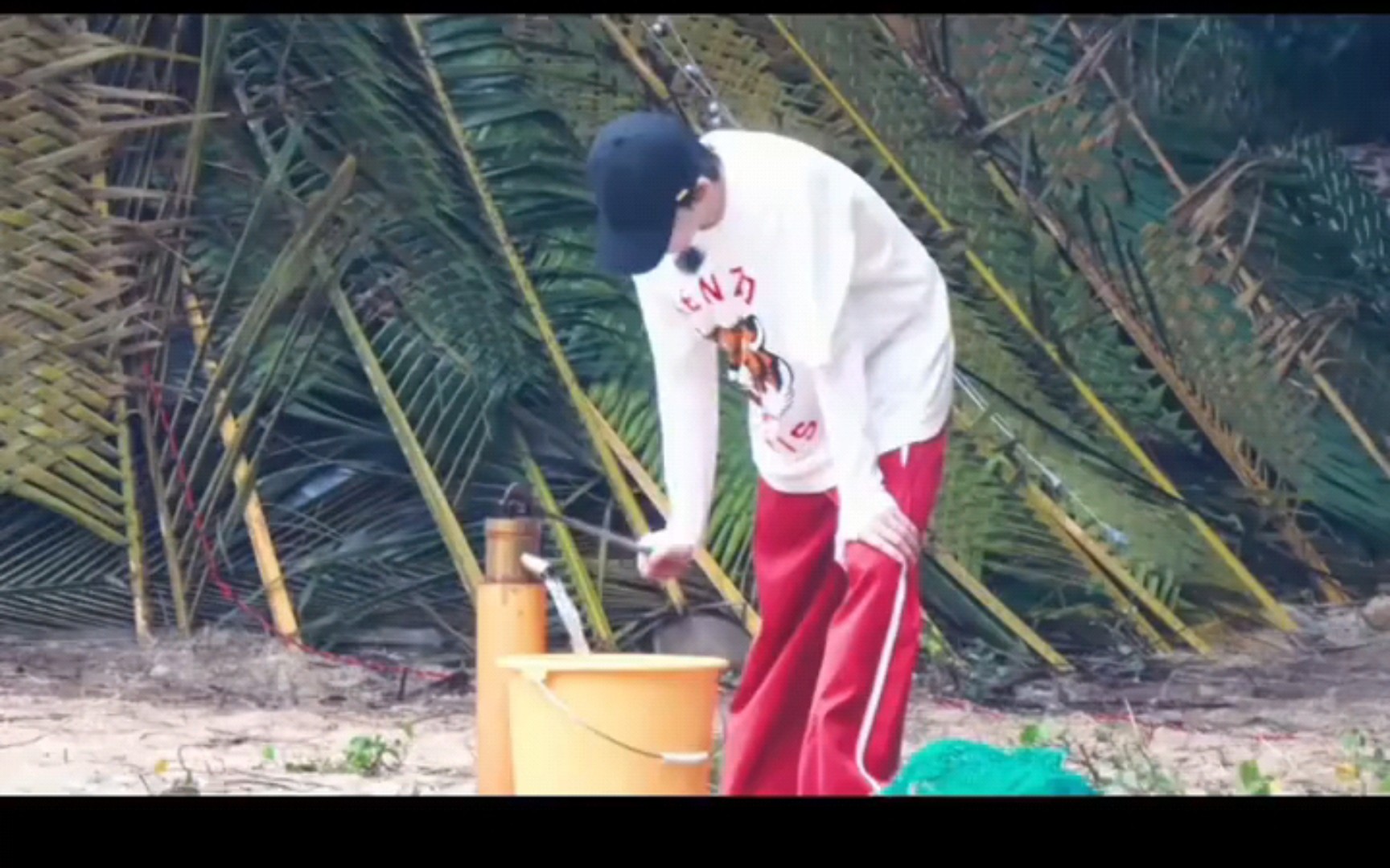 丁程鑫×贺峻霖|压水,用越野车运送水迈