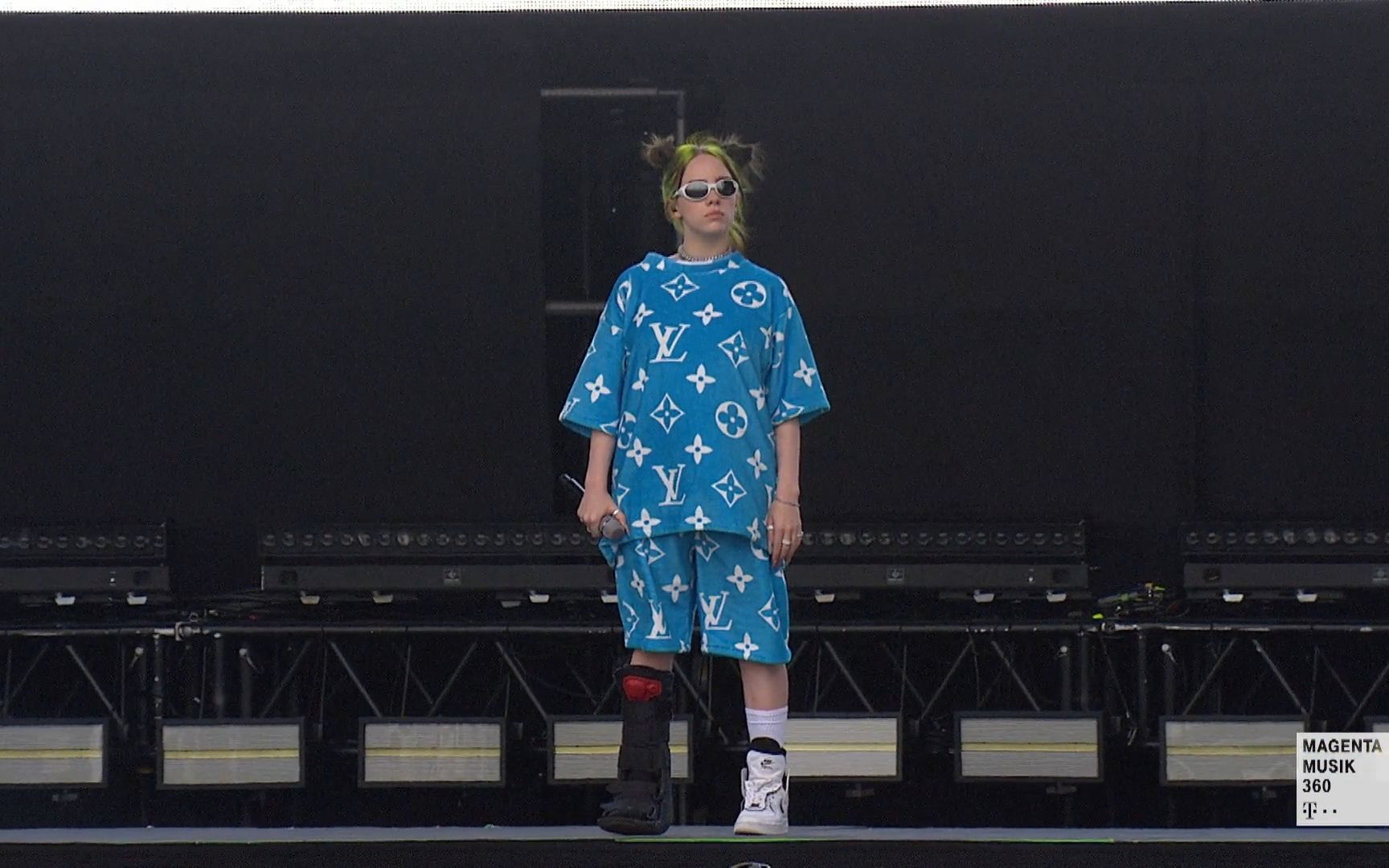 碧梨billie eilish 2019年柏林lollapalooza音乐节现场_哔哩哔哩_bili