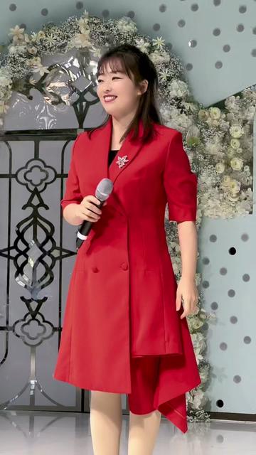 辽辽《军民大生产》最近大家爱听这首歌,多发几遍,不喜勿喷哦!