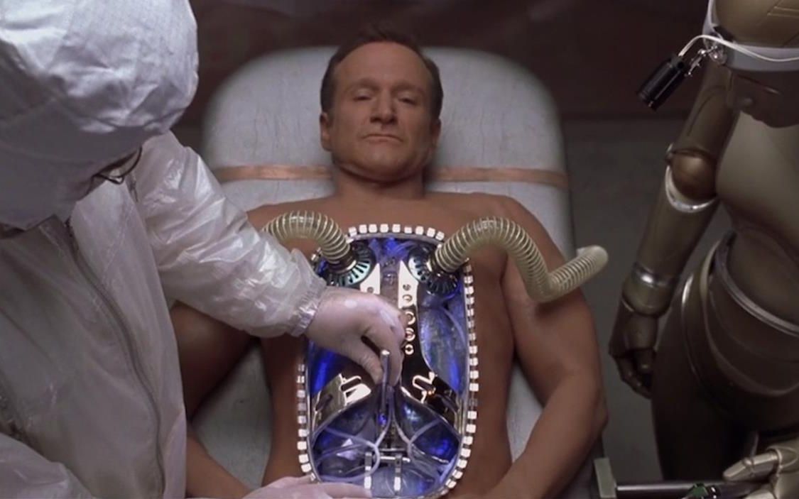 机器人为获得人类认可,在自己的体内植入器官,成为了真正的人类【机器