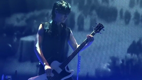 Dir En Grey Wake 理由tour19 The Insulated World 15 04 19 Live 哔哩哔哩 つロ干杯 Bilibili