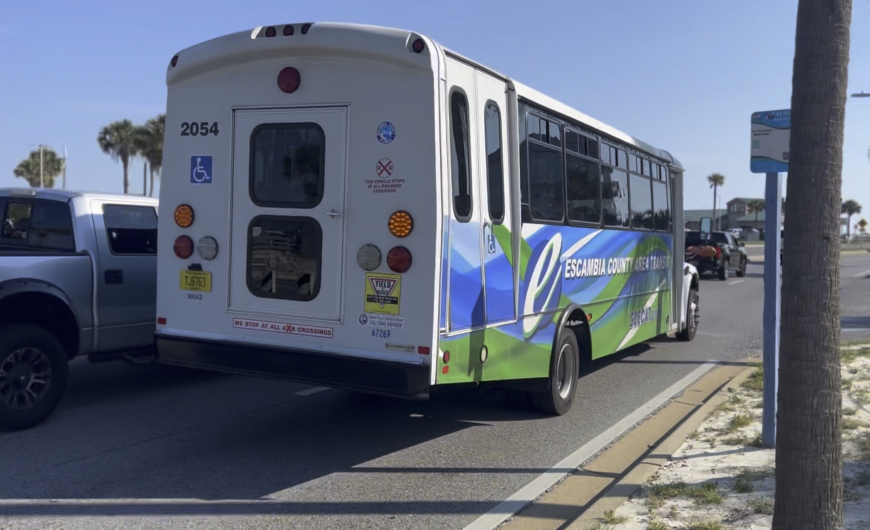 美国小城市小公交 佛罗里达冷门滨海小城中巴车公交体验 彭萨科拉旅行