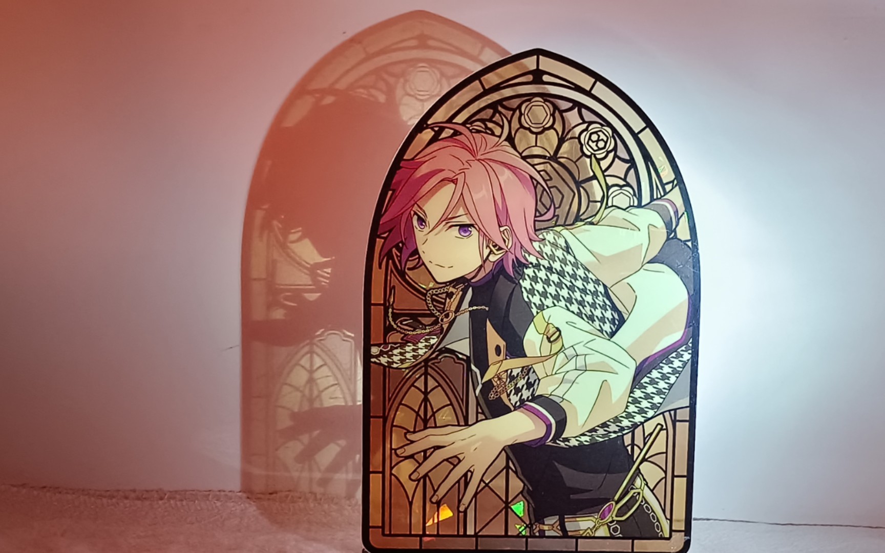 论镭射咱还是得看彩窗立牌