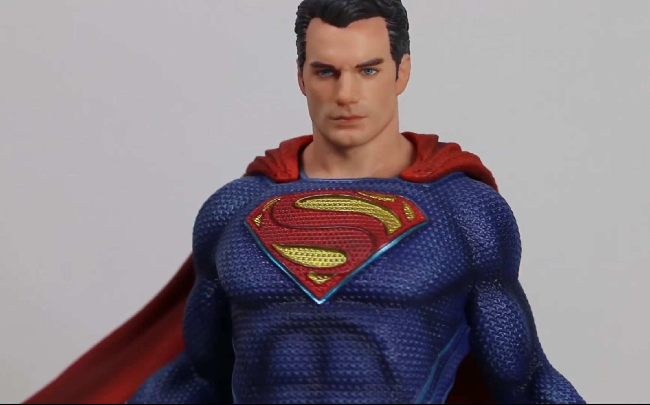 unboxing superman 1_10 liga da justia da iron studios