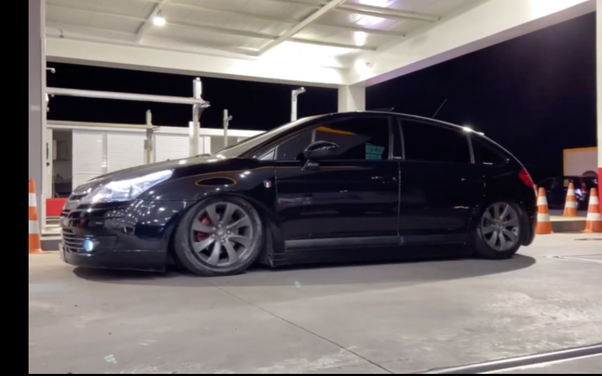 姿态美学!雪铁龙c4改装气动低趴!