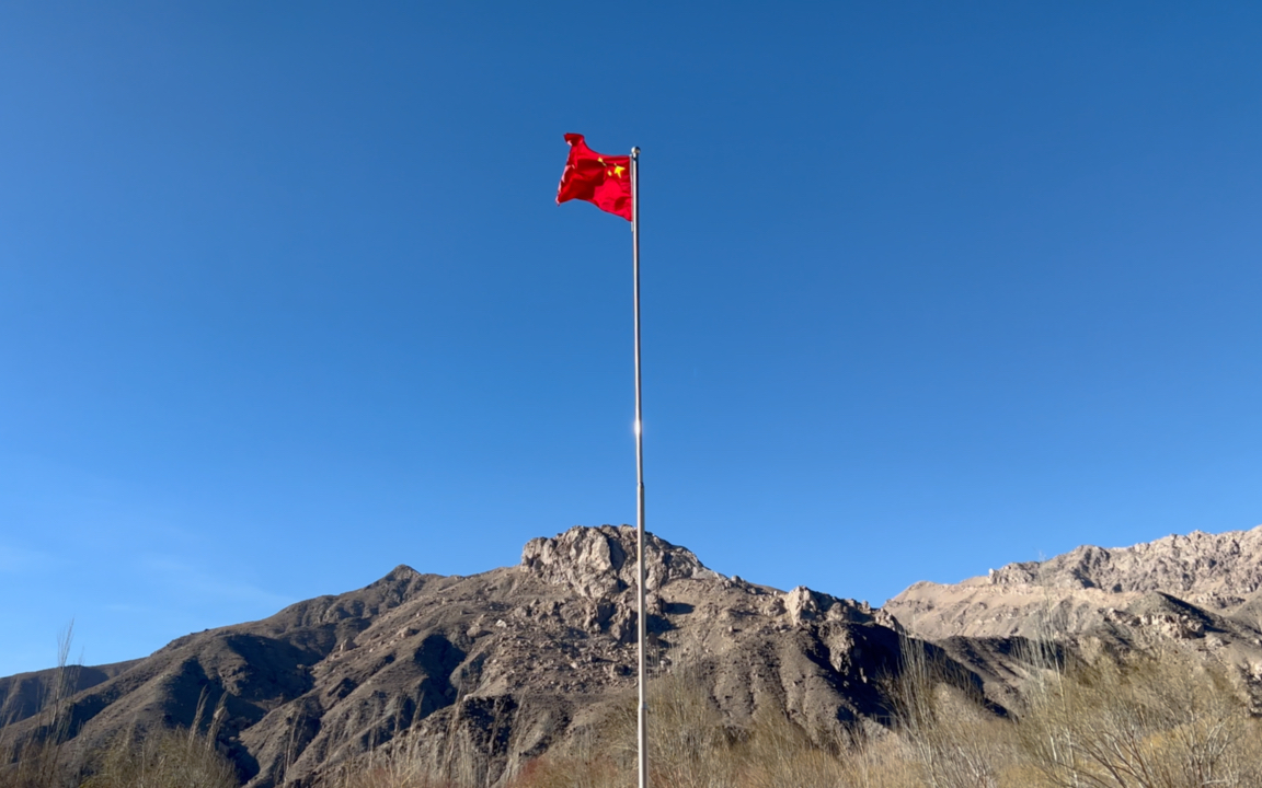 红旗飘飘,国之象征