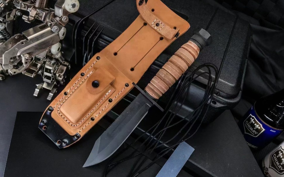 粗糙的安大略美飞499伞兵求生刀,为何被美军飞行员一直沿用至今?