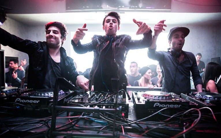 【速看电音节】——三人组cash cash迈阿密电音节火爆现场