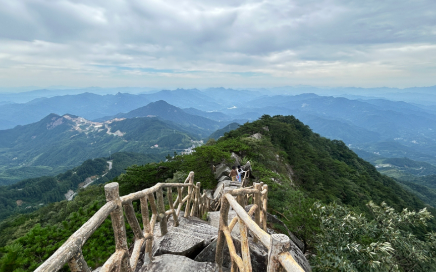 薄刀峰景区图片