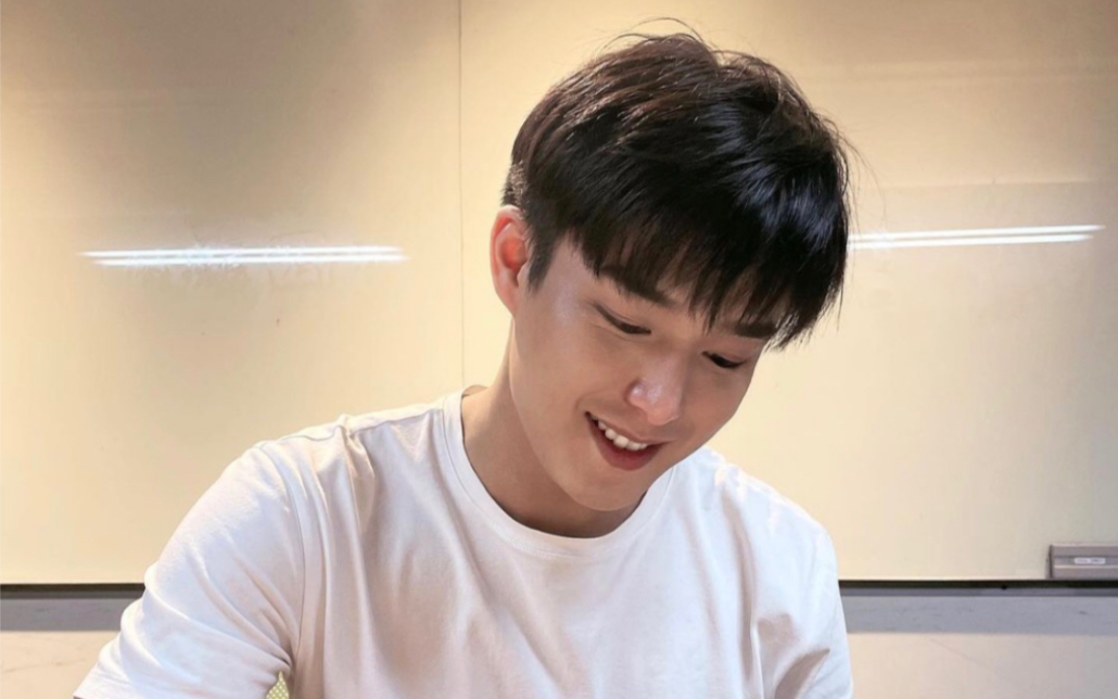 210510安俊朋ins快拍