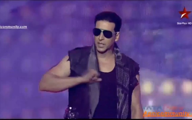 [图]【Akshay Kumar】2011年Airtel Superstar Awards现场表演