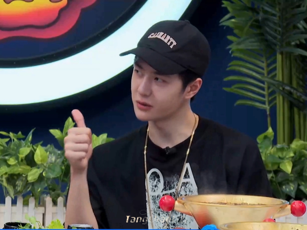 【王一博】小博小时候的梦想实现了,麻麻们会去电影院看小博开大灰机