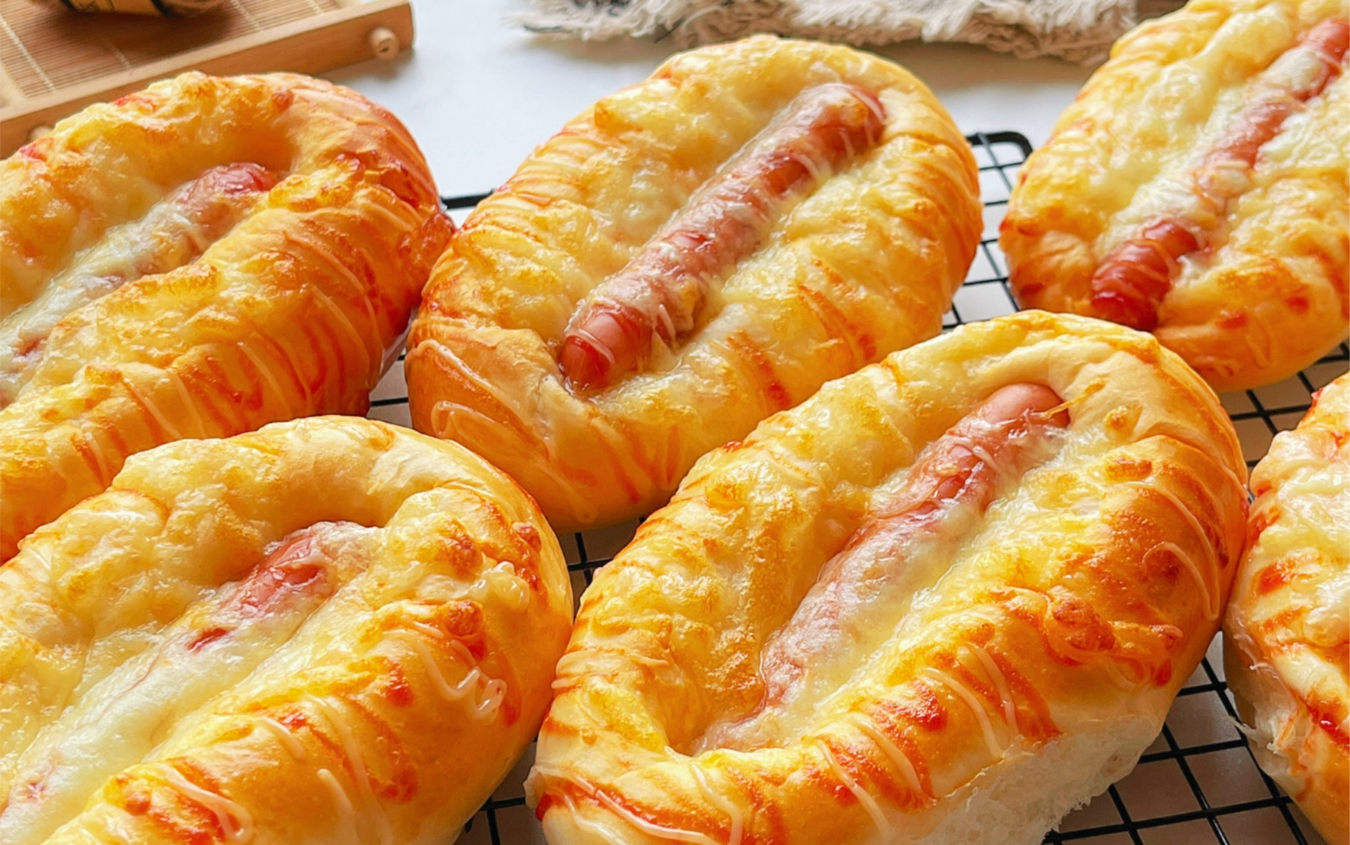 真的软到没朋友,私房爆品芝士肠仔包