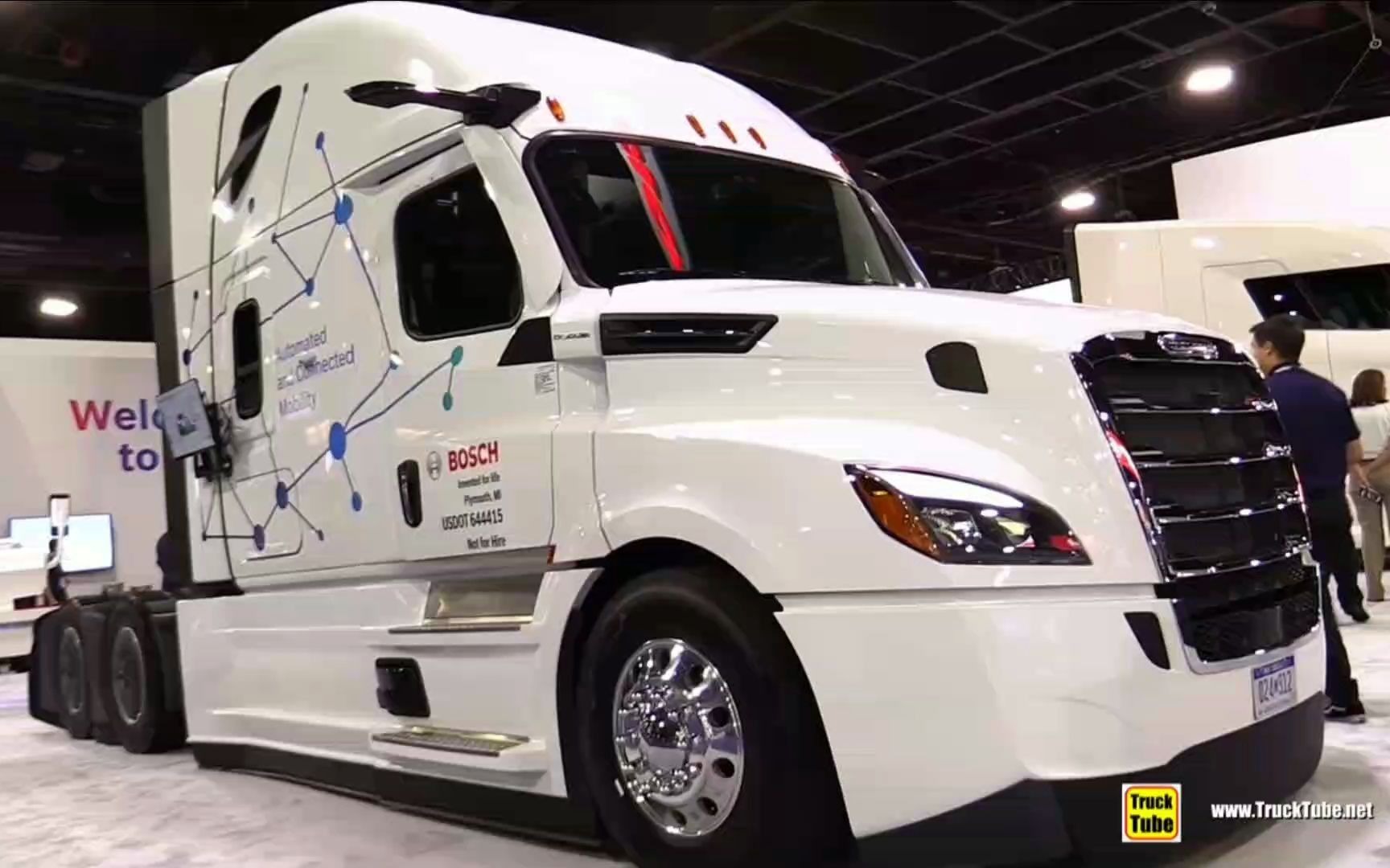 福莱纳长头重卡