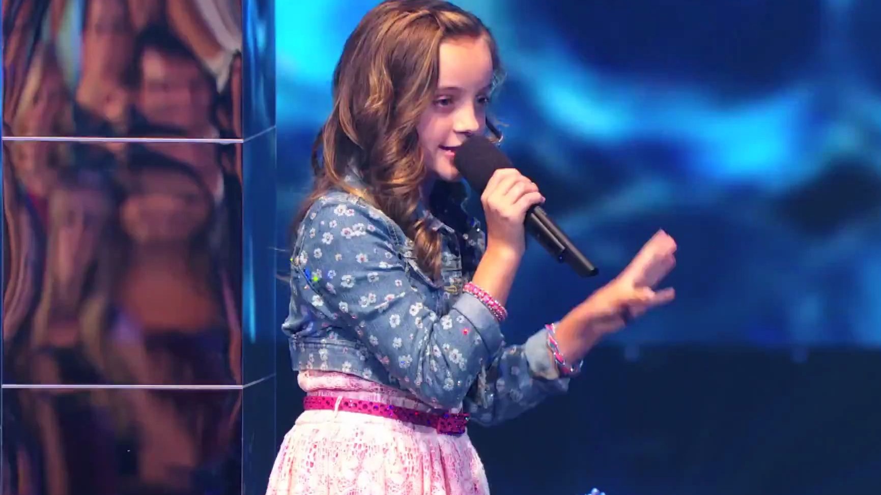 11岁chloe channell演唱"done"