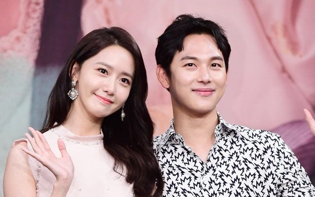 林允儿 任时完----甜甜