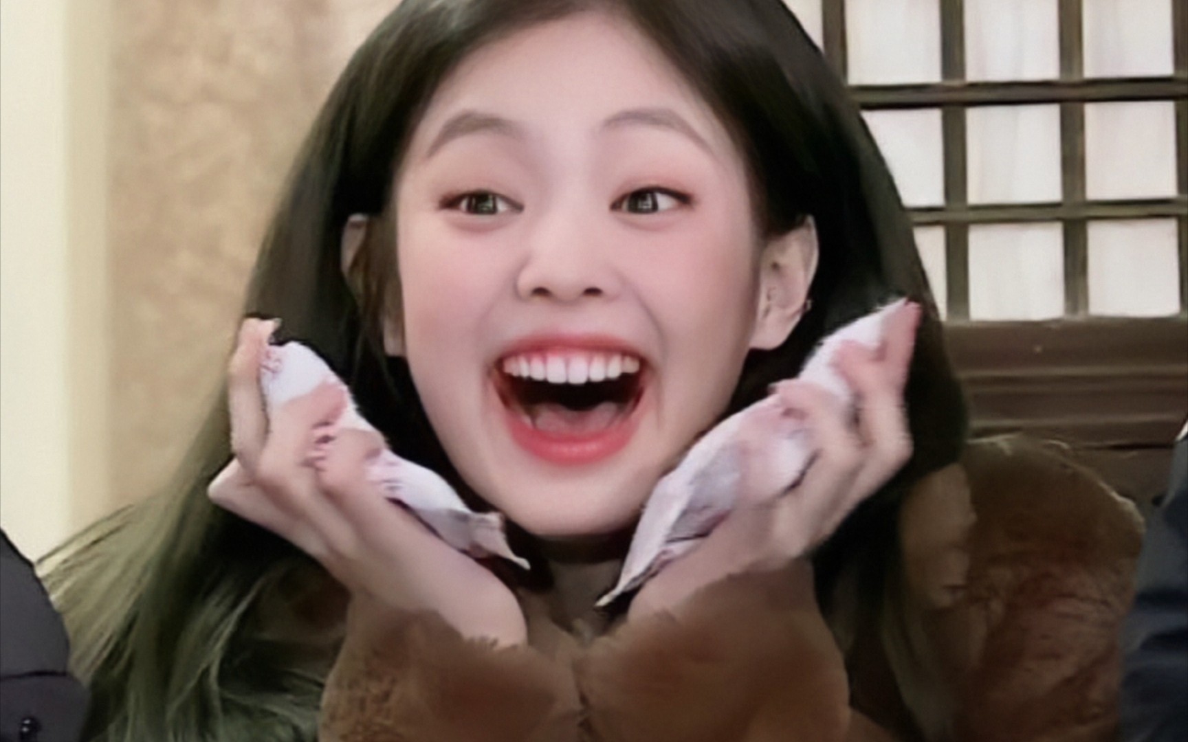 活动作品jennie笑起来超治愈