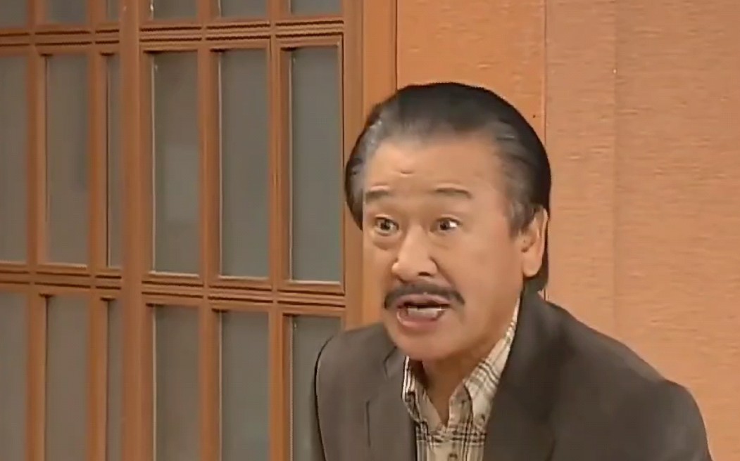 【搞笑一家人06】敏浩小虎用顺才的电话费下载黄片,气死顺才了