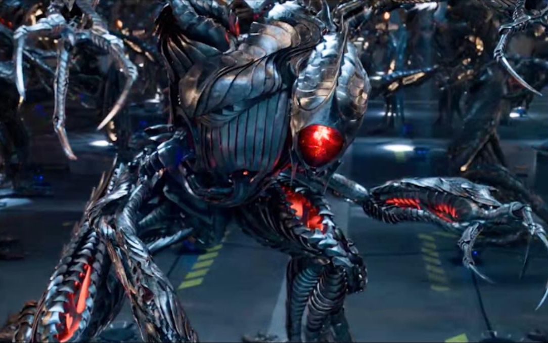 飞船正要穿越虫洞去阿尔法星 大批外星机械生命体杀到 迷失太空第二季