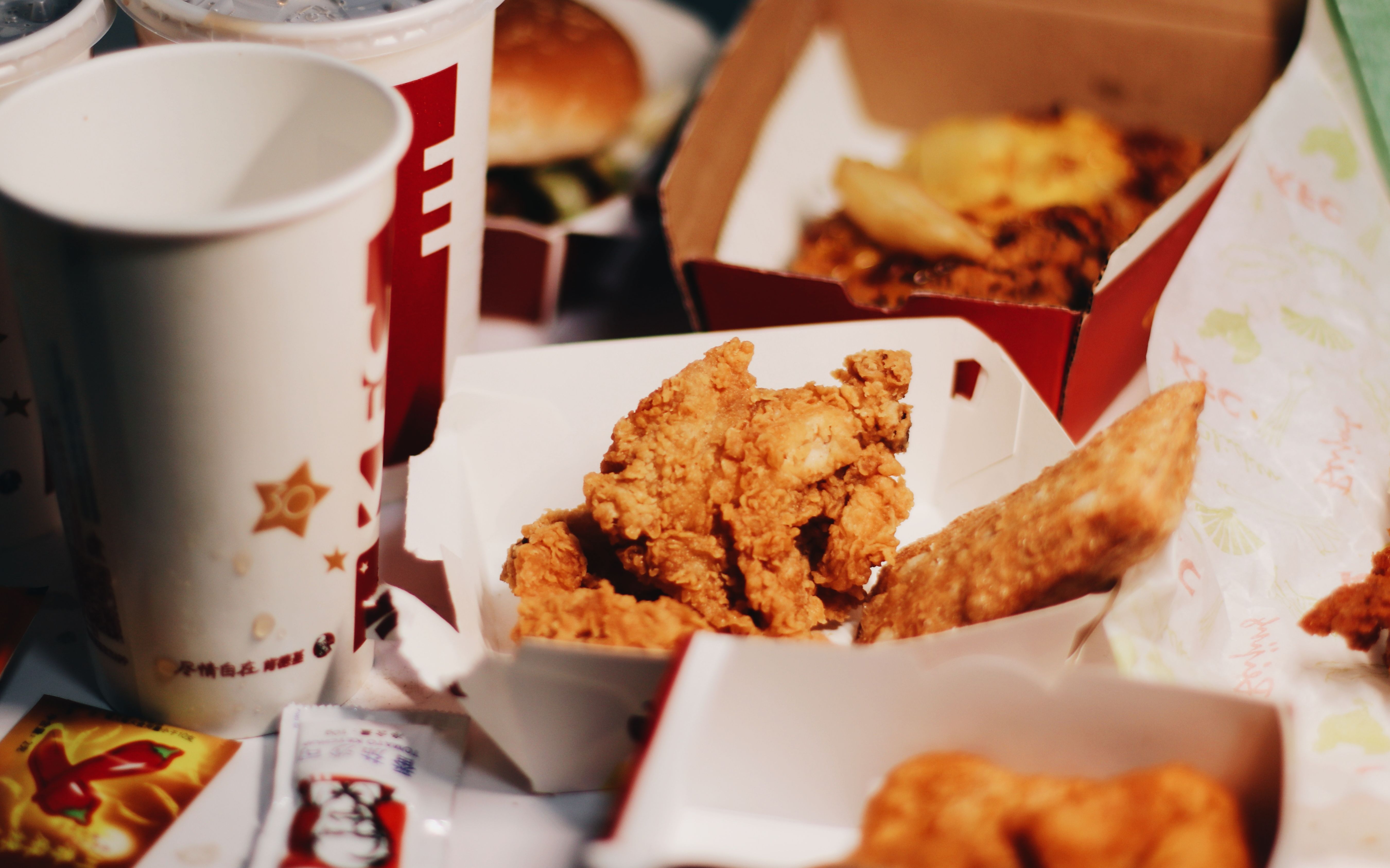 活动作品kfc三人套餐一人食