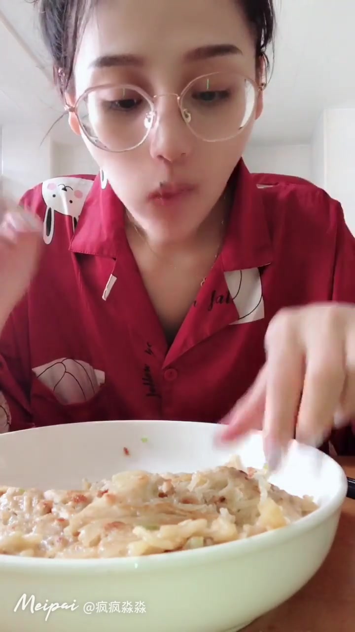 【早餐系列78疯疯淼淼土豆饼合集】妈妈做的就是好吃_哔哩哔哩 (゜