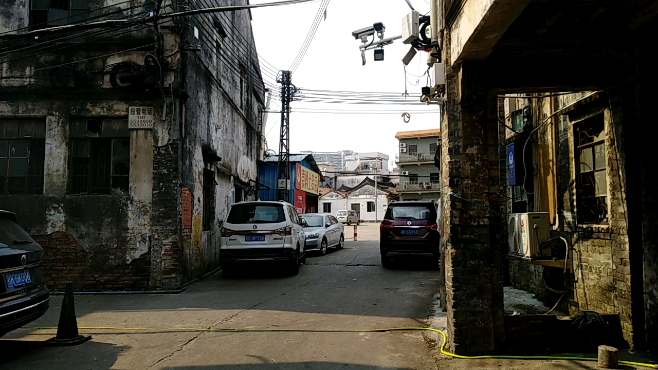 东莞长安小巷,看一下什么样子