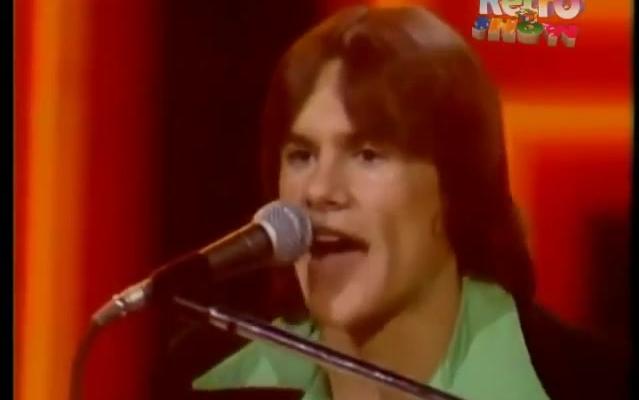 [图]KC and the Sunshine Band《That's the Way (I Like It)》1975年The Midnight Special现场