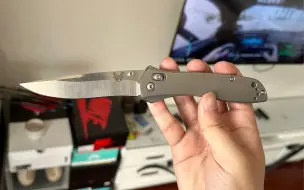 Tải video: benchmade最美蝴蝶折刀之一710