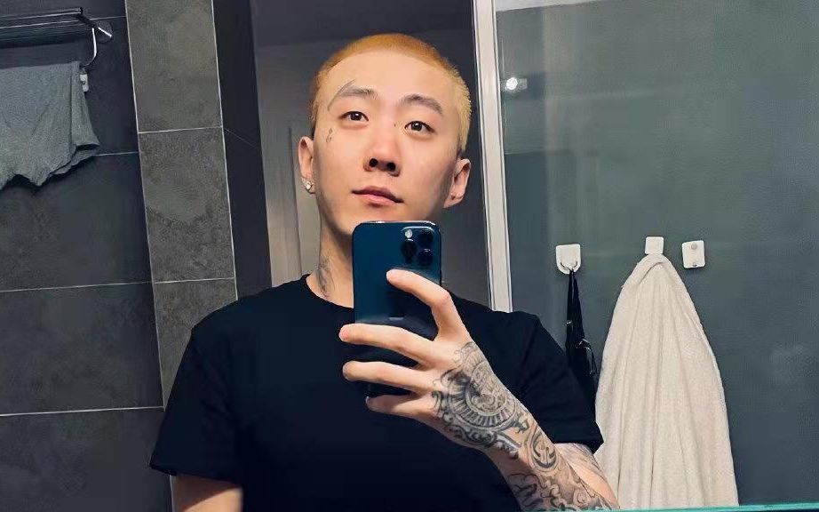 老歌回顾!成都集团melo:我不后悔当过说唱歌手 peace!