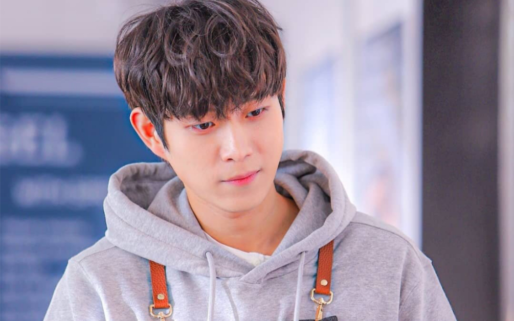 【顶楼锡米露cp】朱锡勋最爱露娜!