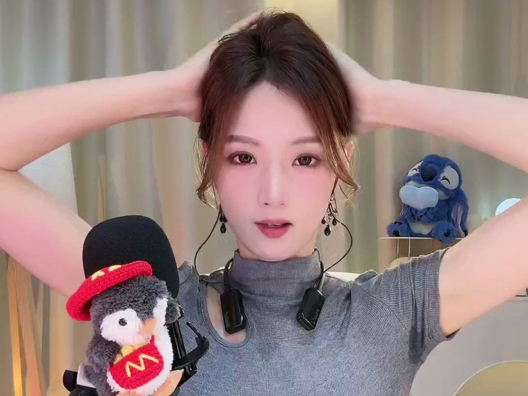 车模《雯雯》直播100!