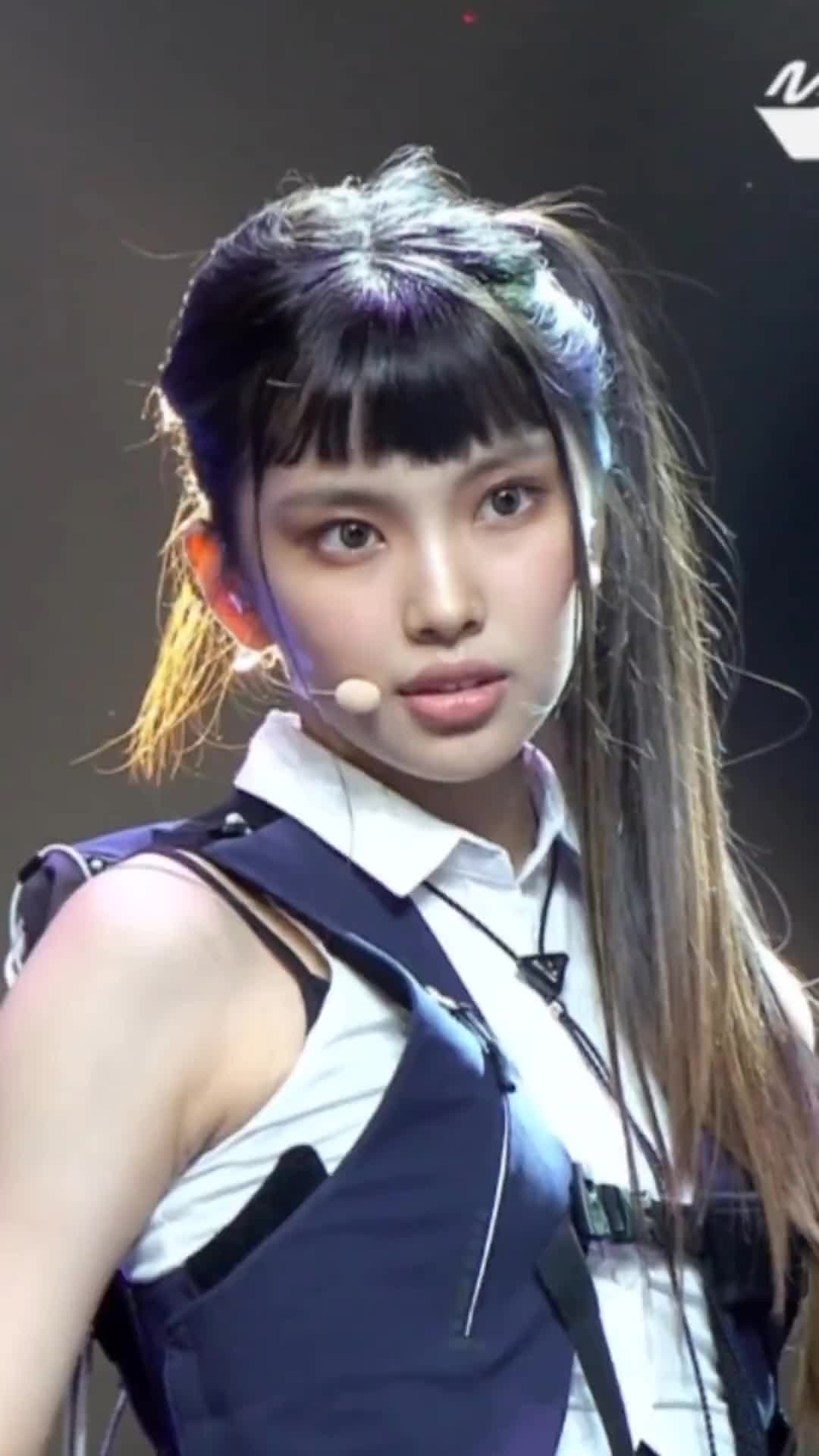 侧边高马尾好有气场比例超好hyein李惠仁直拍cookien