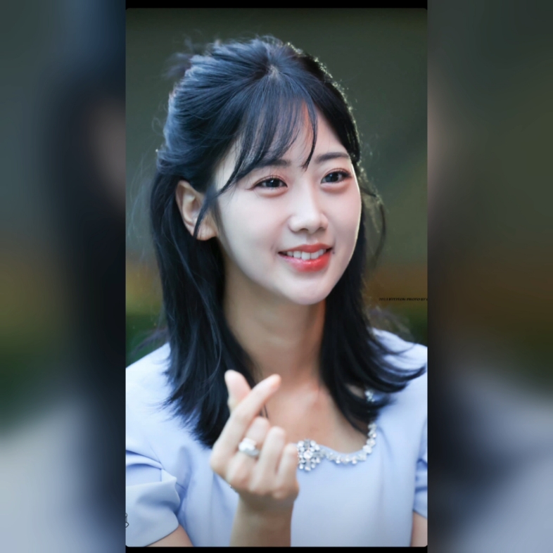 8.28&29 bestie姜蕙妍ins快拍四张