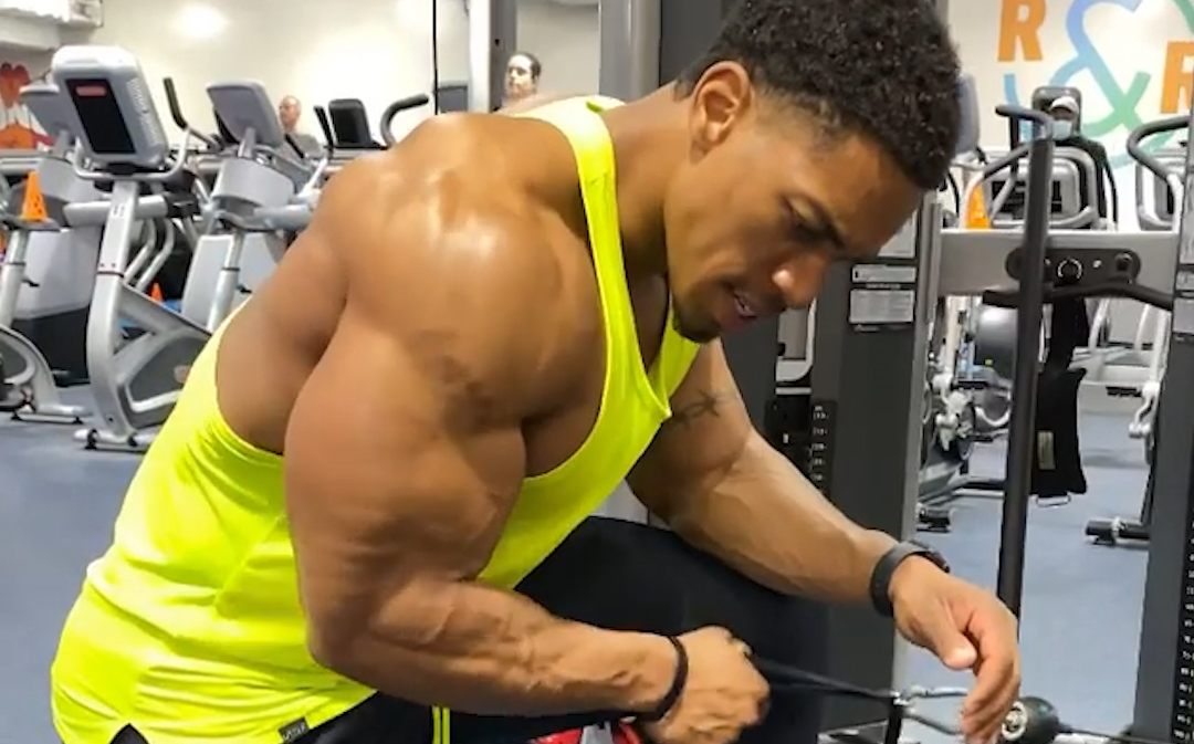 josh bailey【三头肌训练】跪姿单臂臂屈伸