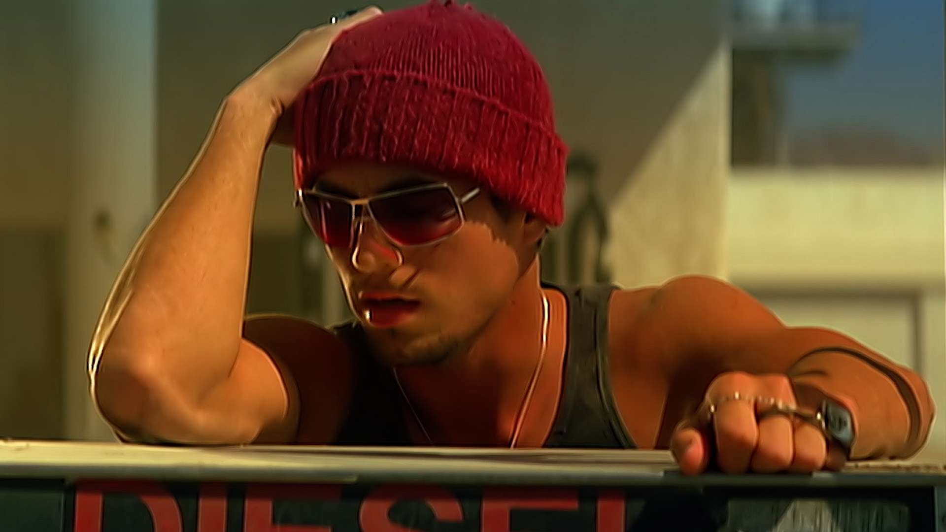 hero-enrique iglesias
