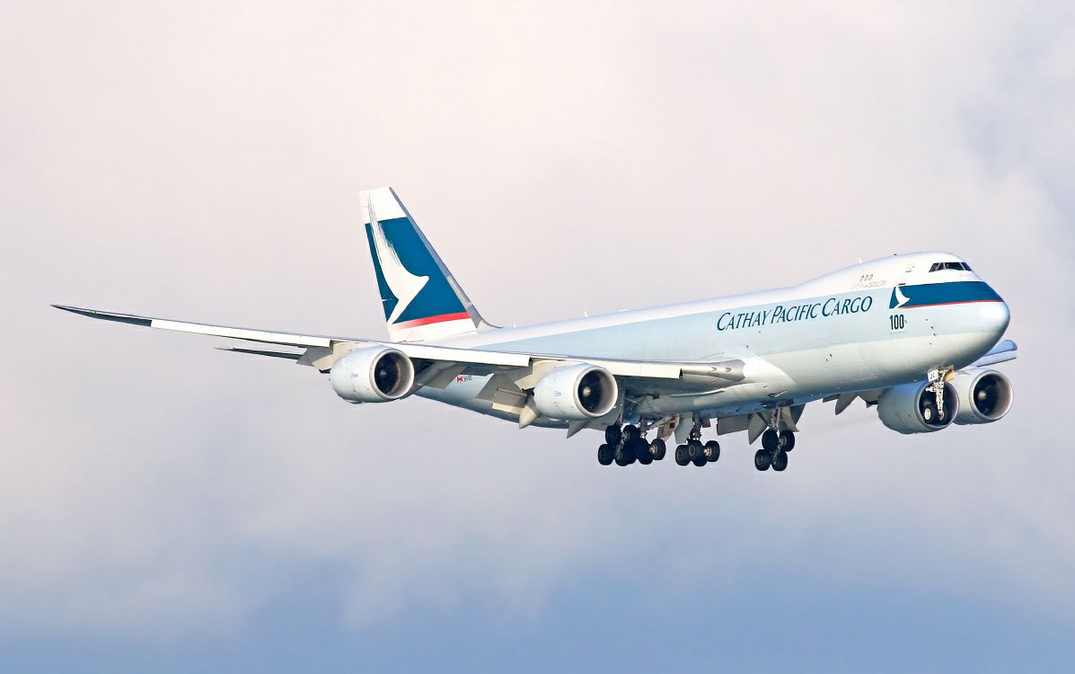 国泰航空747-8卡尔加里起降_哔哩哔哩 (゜-゜)つロ 干杯~-bilibili