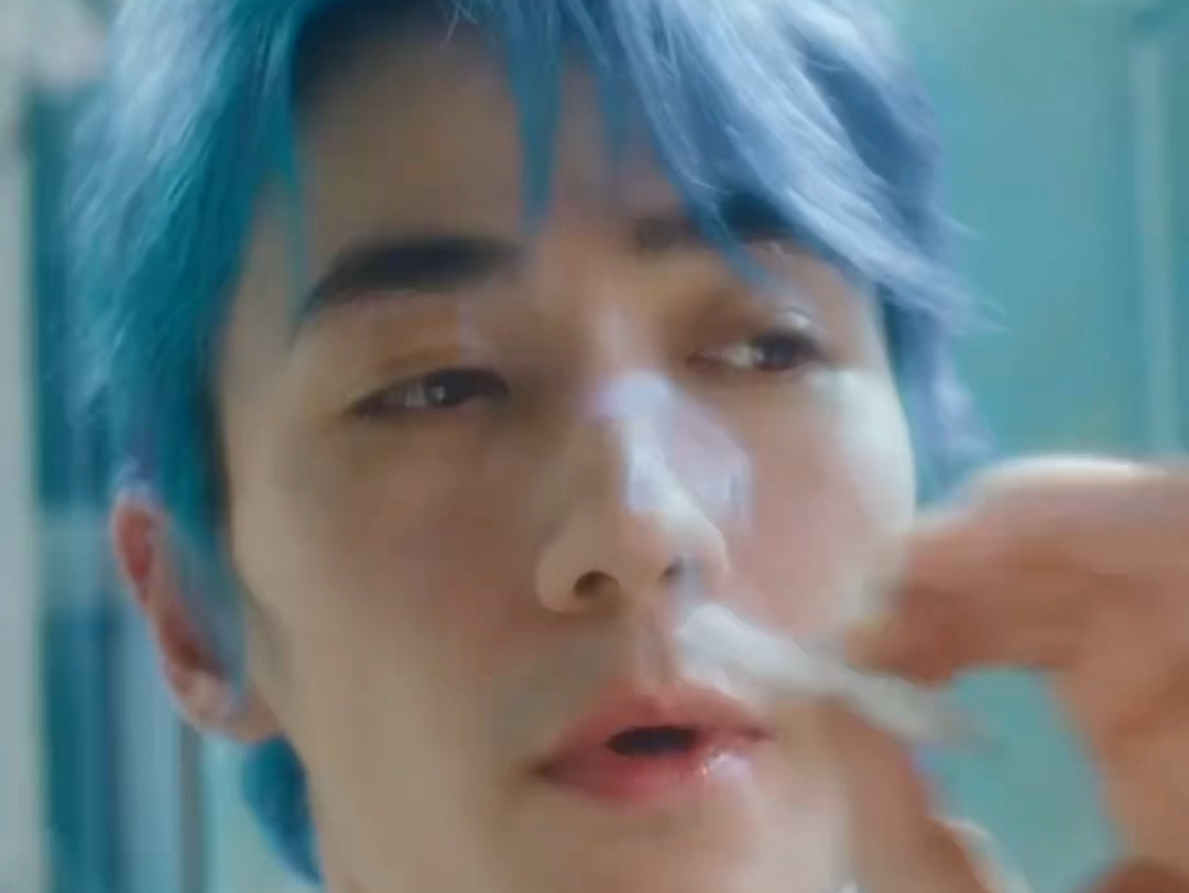 朱一龙抽烟这么性感得我不敢认!怎么可能!