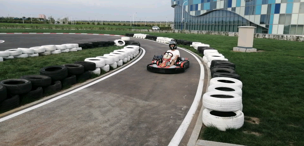 长春际华圆卡丁车场,不错的新赛道!稍后_哔哩哔哩_bilibili