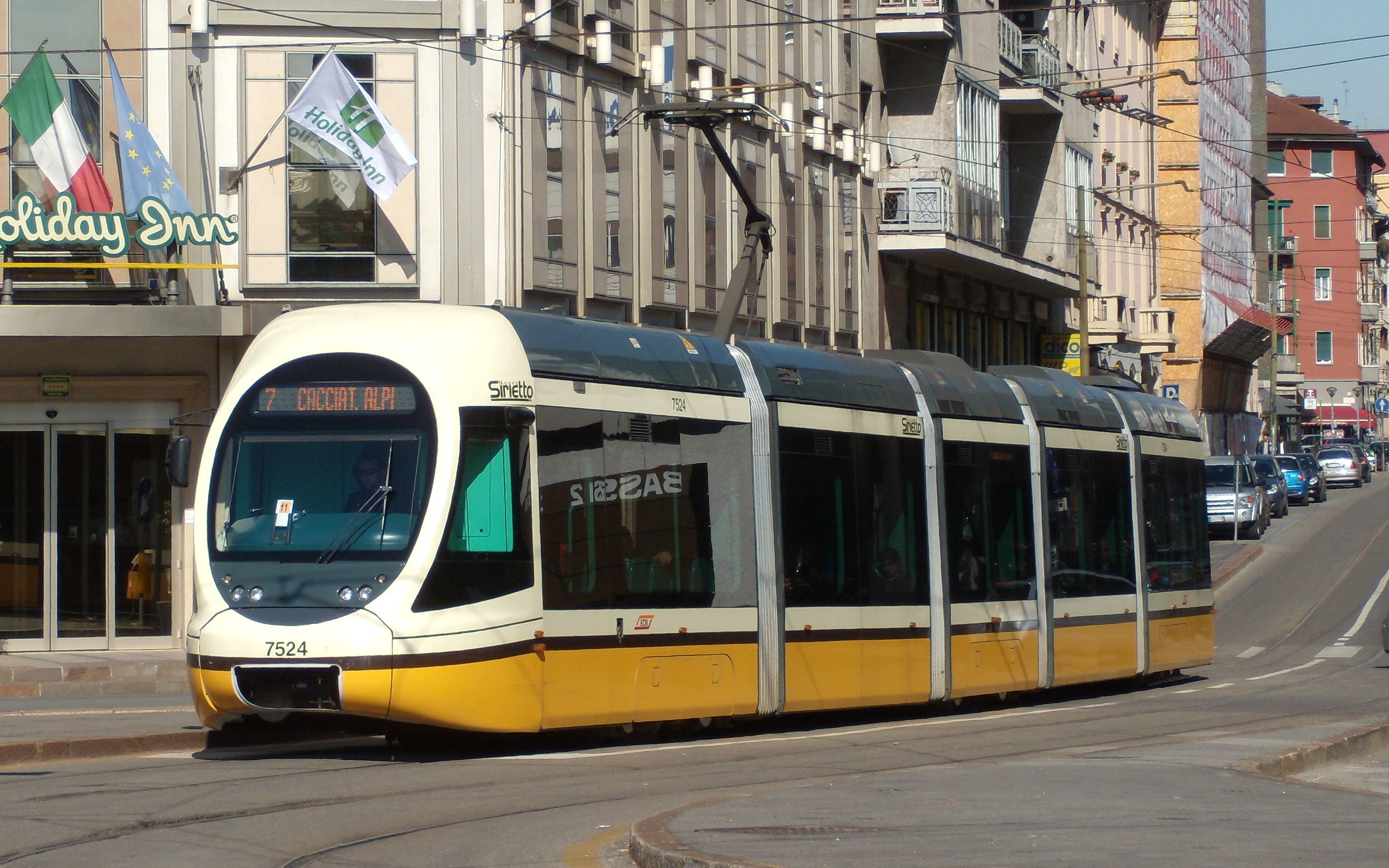 安萨尔多sirietto 米兰有轨电车7路出库运行 atm precotto车库