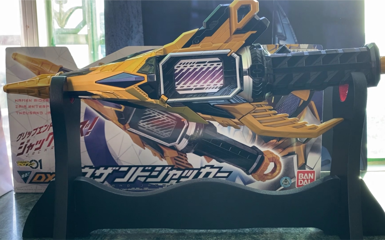 短到离谱的武器!假面骑士千骑 千位劫持者dx评测