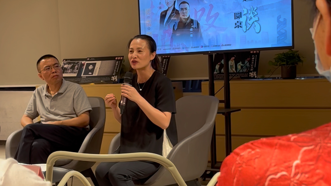 听海淀青春"赶考路"圆桌谈,看苏娅老师且说且讲舞姿展