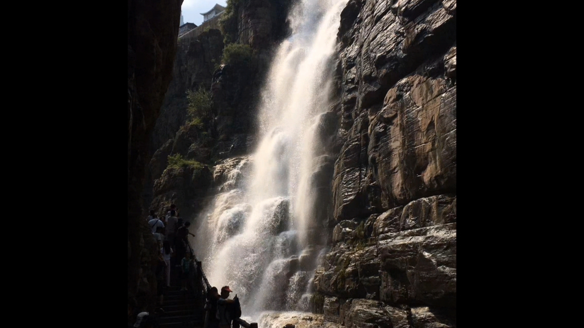 云台山 红石峡 风景概括伴着街道办的《离开》来欣赏美丽风景