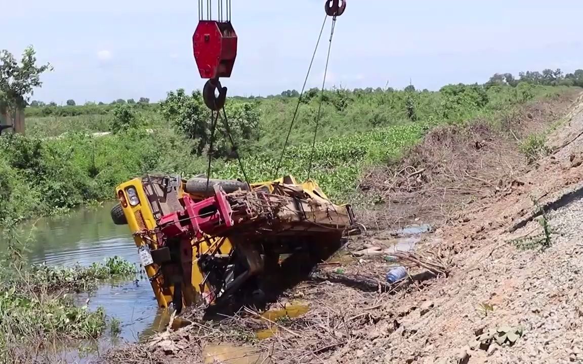 50吨吊车事故救援现场哔哩哔哩bilibili